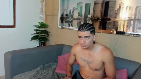 Elloit Colton online show from 11.16.25