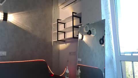 elliot_muscle04 online show from 09.17.25