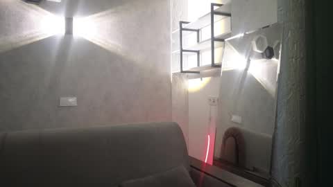 elliot_muscle04 online show from 01.17.26