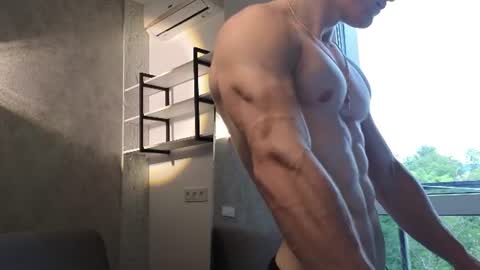 elliot_muscle04 online show from 06.28.26