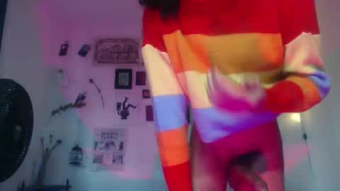 Snapshot of ellis_flowers chatting on 10.16.25  . online show from 10.16.25