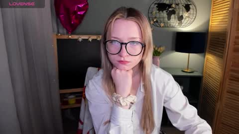 elliup online show from 10.10.25