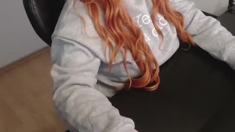 Elly online show from 12.16.25