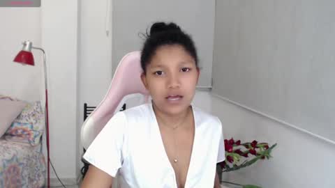 Elly online show from 02.21.25