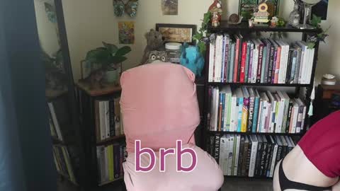 Elly Naomi online show from 09.21.25