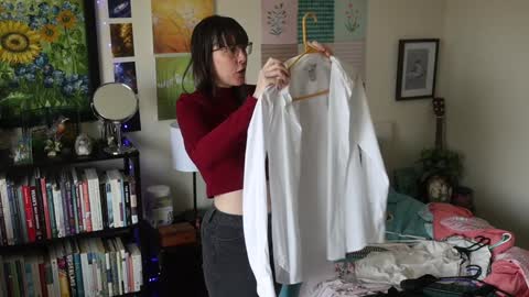 Elly Naomi online show from 03.20.26