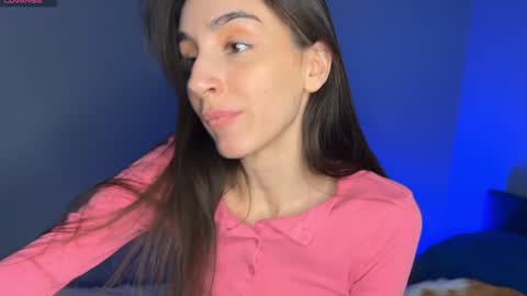 Im online Fri Sun Mon Tue Thu Fri Sat3 from 1000 online show from 02.01.25