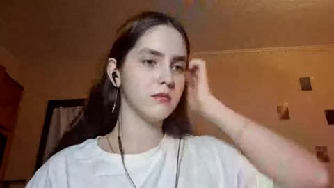 Snapshot of elmeraurora chatting on 02.23.26 Kate online show from 02.23.26