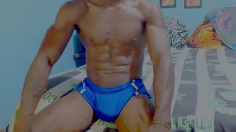 Snapshot of elmiltonnjakee chatting on 02.02.26 elmiltonnjakee online show from 02.02.26