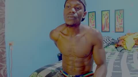 Snapshot of elmiltonnjakee chatting on 02.02.26 elmiltonnjakee online show from 02.02.26