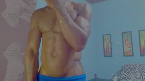 Snapshot of elmiltonnjakee chatting on 02.03.26 elmiltonnjakee online show from 02.03.26