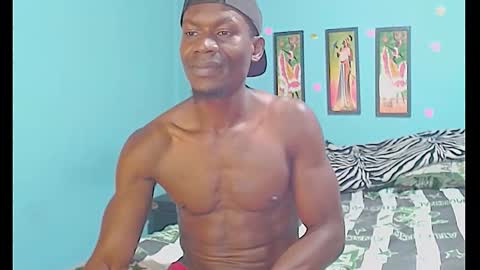 Snapshot of elmiltonnjakee chatting on 02.20.26 elmiltonnjakee online show from 02.20.26