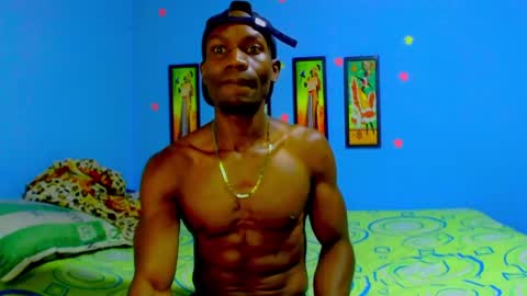 Snapshot of elmiltonnjakee chatting on 04.11.26 elmiltonnjakee online show from 04.11.26