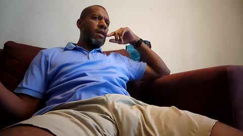 Snapshot of elmorenazogt chatting on 02.05.25 My name is Elmore. Please say hello I like to chat with you. If you have requests or dirty talk please use tip online show from 02.05.25