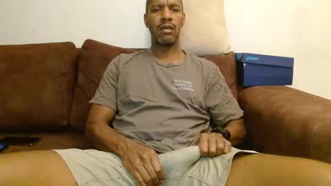 Snapshot of elmorenazogt chatting on 03.04.25 My name is Elmore. Please say hello I like to chat with you. If you have requests or dirty talk please use tip online show from 03.04.25