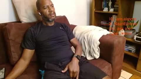 Snapshot of elmorenazogt chatting on 10.03.25 My name is Elmore. Please say hello I like to chat with you. If you have requests or dirty talk please use tip online show from 10.03.25