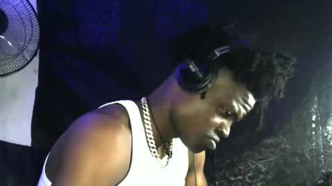 EL NIIGGGAA  21                                                                  EL NIGGA  21 online show from 01.11.25