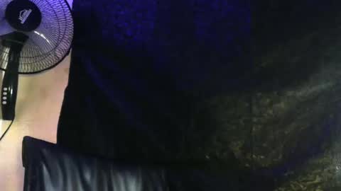 EL NIIGGGAA  21                                                                  EL NIGGA  21 online show from 01.16.25