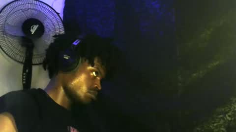 EL NIIGGGAA  21                                                                  EL NIGGA  21 online show from 01.26.25