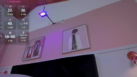 Elodie  online show from 12.17.25