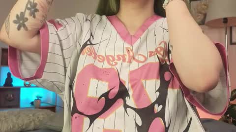 Snapshot of eloisee_ chatting on 11.23.25 Eloise . online show from 11.23.25