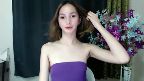 Snapshot of elora_charming chatting on 01.18.25 elora_charming online show from 01.18.25