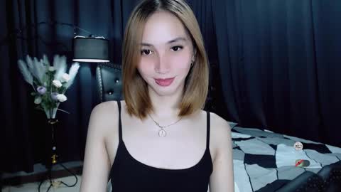 Snapshot of elora_charming chatting on 02.25.25 elora_charming online show from 02.25.25