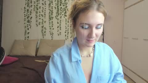 Elsa  online show from 10.20.25