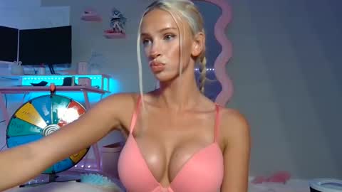 elsa_may online show from 04.14.26