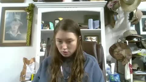 Elsie Rain online show from 09.18.25