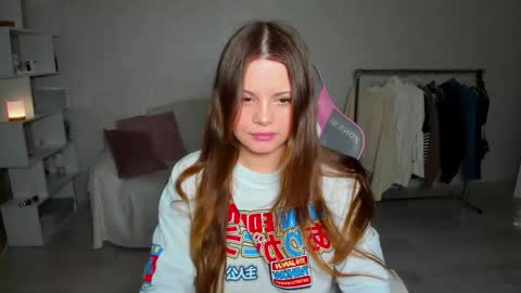 Snapshot of elunaseduces chatting on 12.05.25 Luna online show from 12.05.25