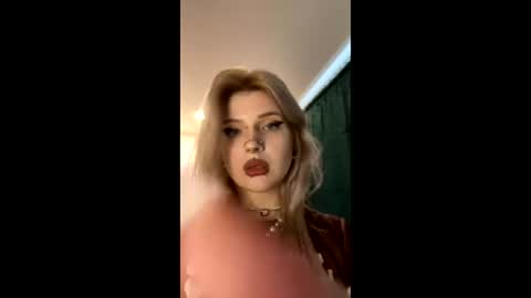 Ciri online show from 04.20.26