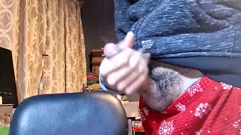 Snapshot of elvergg1 chatting on 12.01.25 elvergg1 online show from 12.01.25