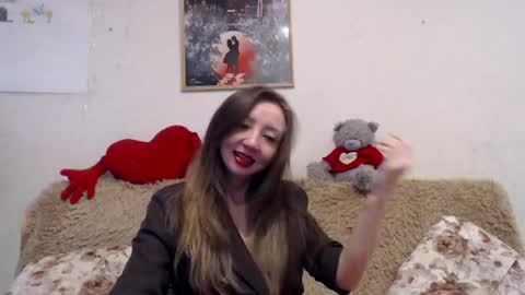 Snapshot of elvinasweet chatting on 04.19.26 ElvinaSweet online show from 04.19.26