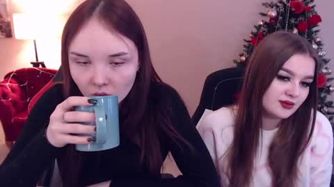 ElvingBella online show from 12.26.24