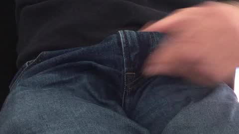 Snapshot of elvis_is_king chatting on 12.21.25 Elvis online show from 12.21.25