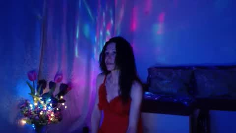 Elisa online show from 02.14.25