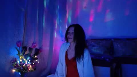 Elisa online show from 02.15.25