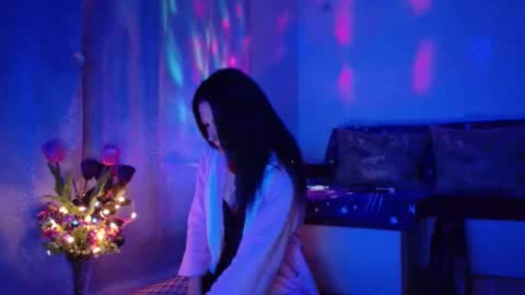 Elisa online show from 02.24.25