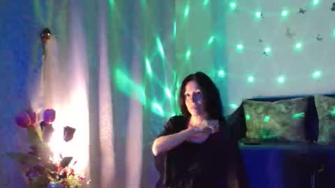 Elisa online show from 09.25.25