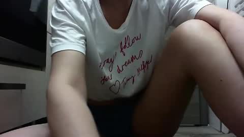 elyseblue online show from 01.20.25