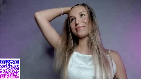 Elysia online show from 10.03.25