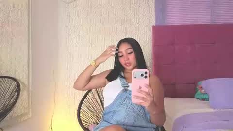 Michelle online show from 07.08.26