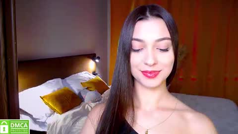 elza_rose online show from 10.29.25
