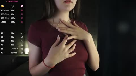 Snapshot of em1ly_e chatting on 10.18.25 Emily online show from 10.18.25