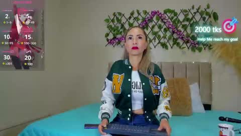 ema garcia  online show from 02.15.25