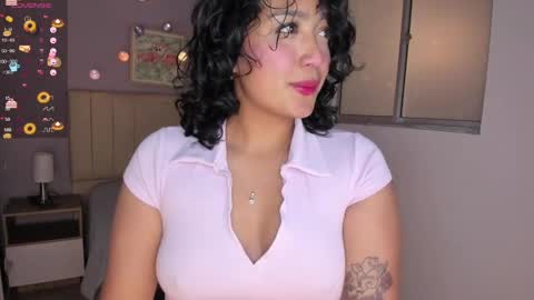 Snapshot of ema_saenz chatting on 01.14.25 Ema online show from 01.14.25