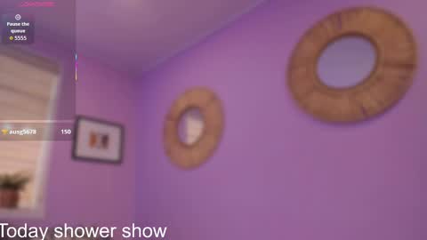 Snapshot of ema_wett chatting on 10.03.25 Ema online show from 10.03.25