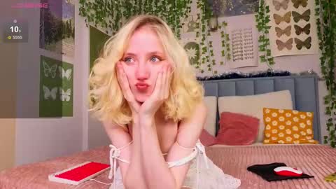 Emma online show from 12.18.25