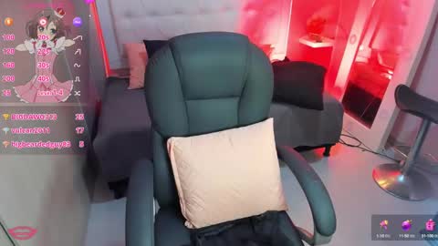 Snapshot of emalinda__hills chatting on 01.30.25 EMA online show from 01.30.25